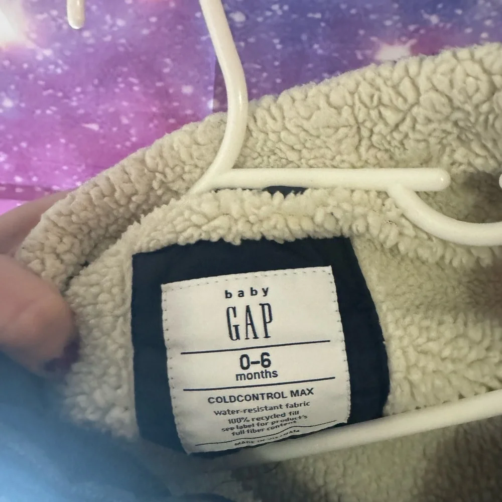 Boys baby gap vest 🛍
